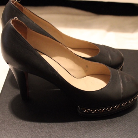 Chanel Classic Platform Pump - Picture 5 of 6